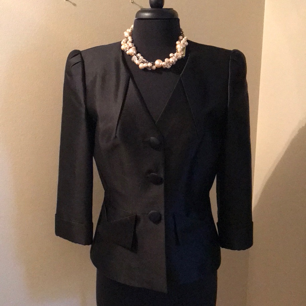 Tahari Jacket - Euc